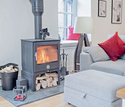 Vine Cottage Sitting Room - StayCotswold