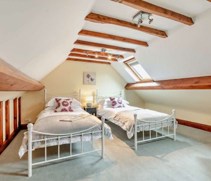 Manor House Bedroom 5 - StayCotswold