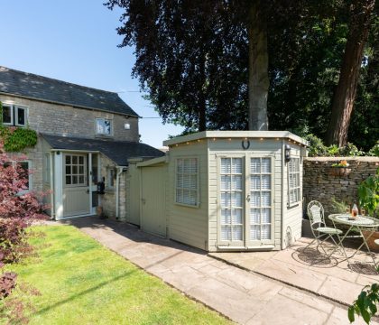 Wood Cottage Garden - StayCotswold