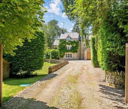 Pear Tree Cottage, The Oddingtons Garden - StayCotswold