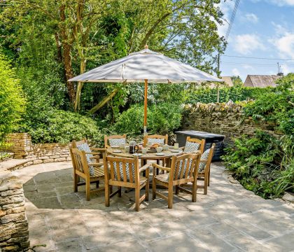 Pear Tree Cottage, The Oddingtons Garden - StayCotswold