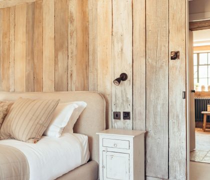 Brook Cottage Bedroom 2 - StayCotswolds 
