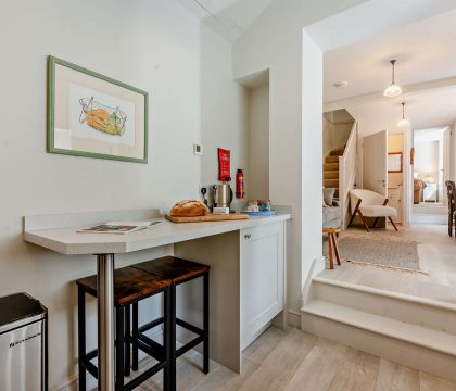 Lower Barn Kitchen - StayCotswold