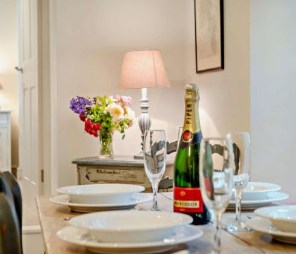 Lower Barn Dining Area - StayCotswold