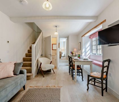 Lower Barn Sitting Room - StayCotswold