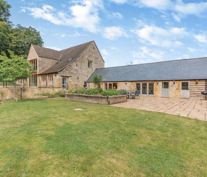 Waterhead Barn - StayCotswold