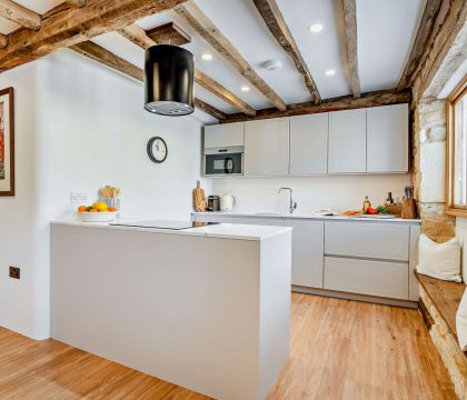 Butcher's Flat Kitchen - StayCotswold