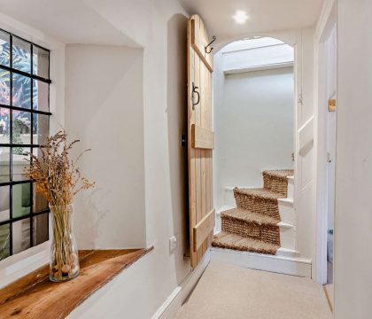 Elephant Cottage Family Bathroom - StayCotswold