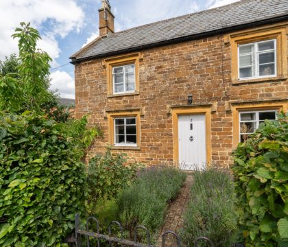 Brook Cottage - Staycotswold