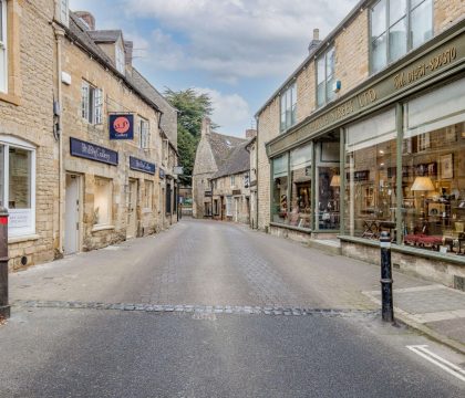 Little Cottage - StayCotswold