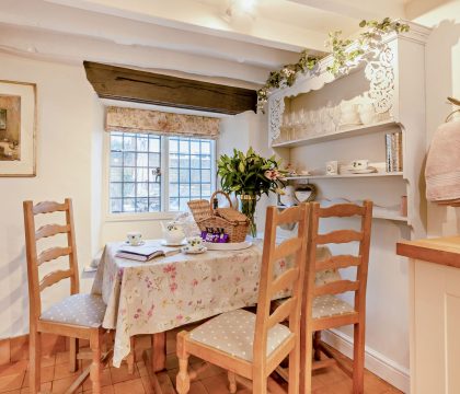 Rex Cottage Kitchen - StayCotswold