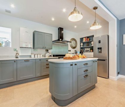 Lakeside House Kitchen - StayCotswold