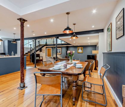 Chapel House Dining Area - StayCotswold