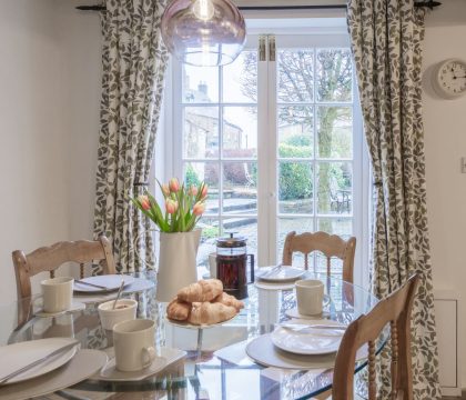 Orchard Cottage Dining Room - StayCotswold