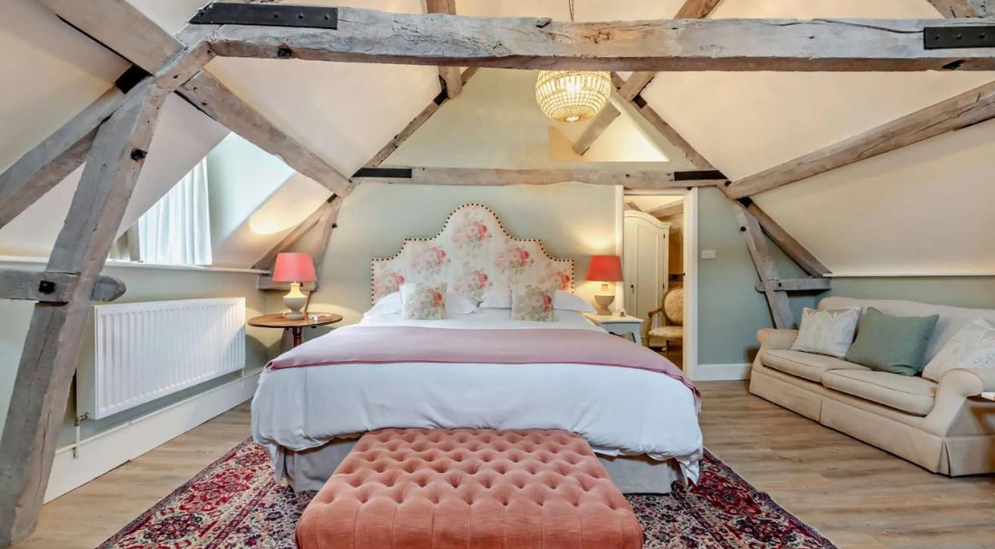 Cotswold cottage bedroom with open beams