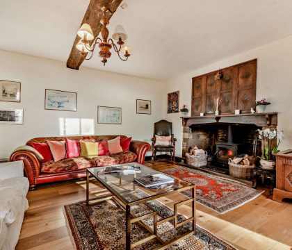 The Court House Sitting Room - StayCotswold