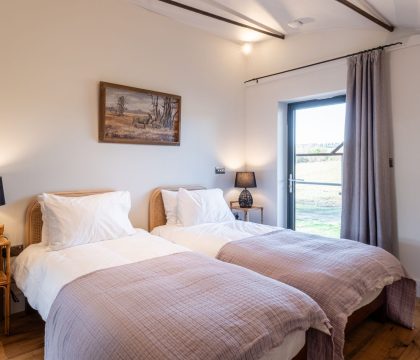 The Cosh Bedroom 5 - StayCotswold