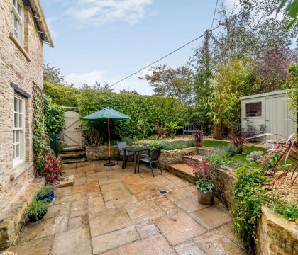 The Reading Room Patio - StayCotswold