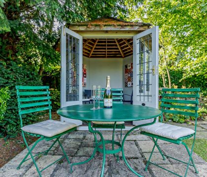 Ostlers Outdoor Dining Area - StayCotswold