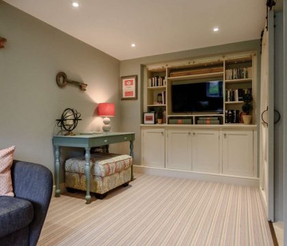 Laurel Tree Cottage Lounge - StayCotswold