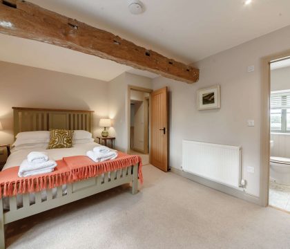 Millham Cottages Double Bedroom - StayCotswold