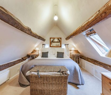 Barnsley Cottage Super King Bedroom - StayCotswold