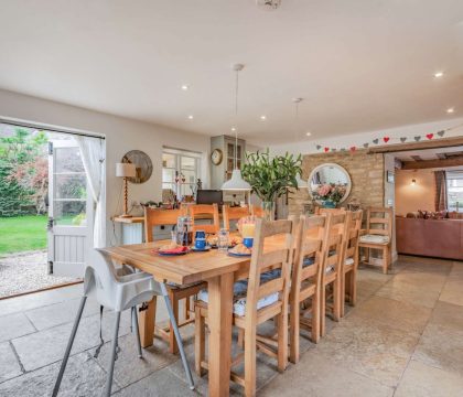 Barnsley Cottage Dining Table - StayCotswold