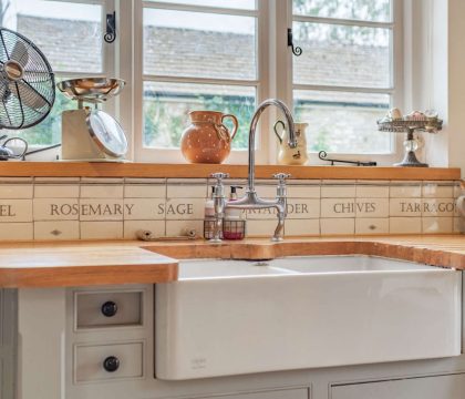 Barnsley Cottage Kitchen - StayCotswold