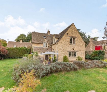 Barnsley Cottage Garden - StayCotswold