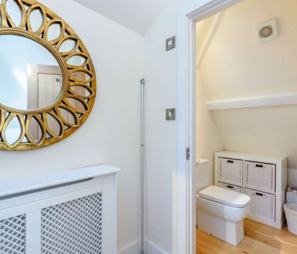 Church Mews Cloakroom - StayCotswold