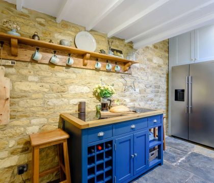 Spring Cottage, Kitchen - StayCotswold