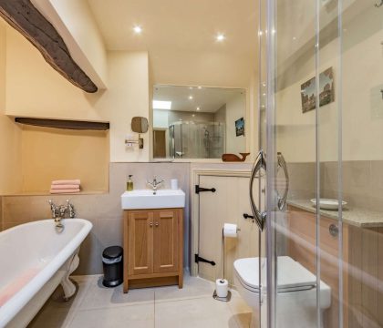 Spa Changing Rooms Family Bathroom - StayCotswold