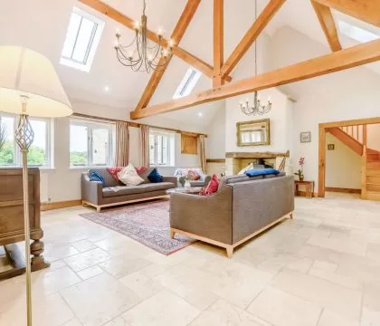 Owls Roost Living Room - StayCotswold