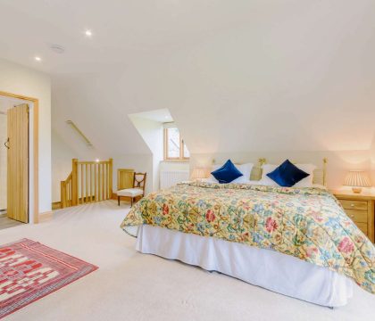 Owls Roost Master Bedroom - StayCotswold