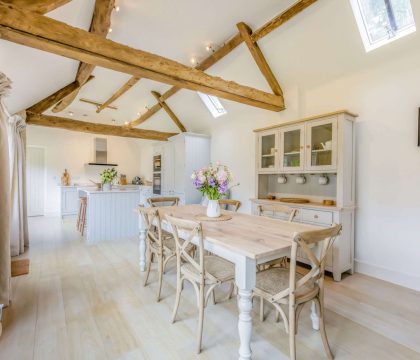The Byre Dining Area - StayCotswold