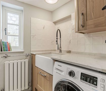 Keeley Cottage Utility Room - StayCotswold