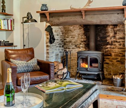 Causeway Cottage Sitting Room - StayCotswold
