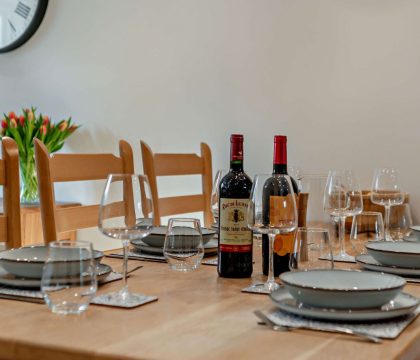 Cedar Cottage Kitchen - StayCotswold 