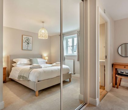 Cedar Cottage Master Bedroom - StayCotswold 