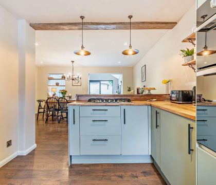 Ross House Kitchen - StayCotswold