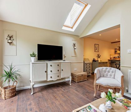 Ross House Sitting Room - StayCotswold