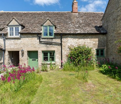 Bea's Cottage - StayCotswold