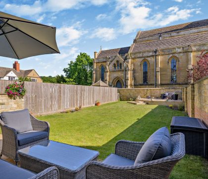 Church Corner Garden - StayCotswold