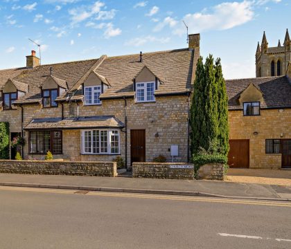 Church Corner - StayCotswold