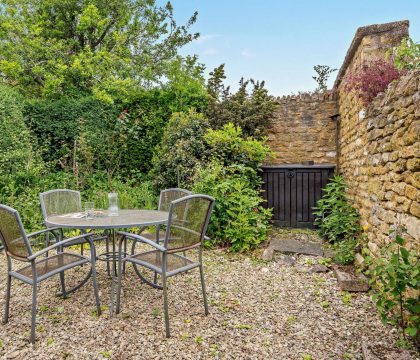 Tythebarn Cottage - StayCotswold