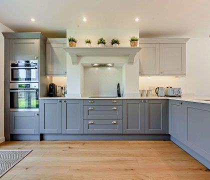 Lulham Kitchen - StayCotswold