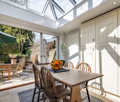 Gassons View Breakfast Room - StayCotswold
