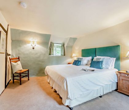 The Glen, Ilmington Bedroom 2 - StayCotswold