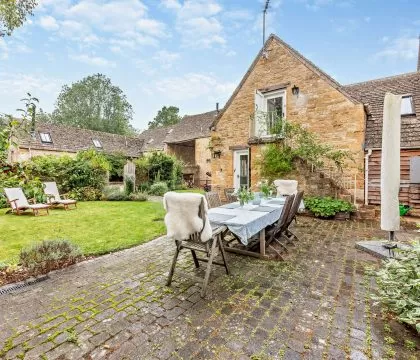 Rectory Barn Garden - StayCotswold