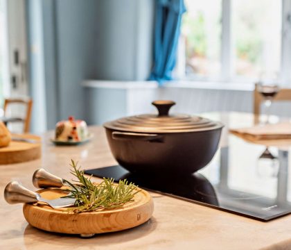 Rectory Barn Kitchen - StayCotswold